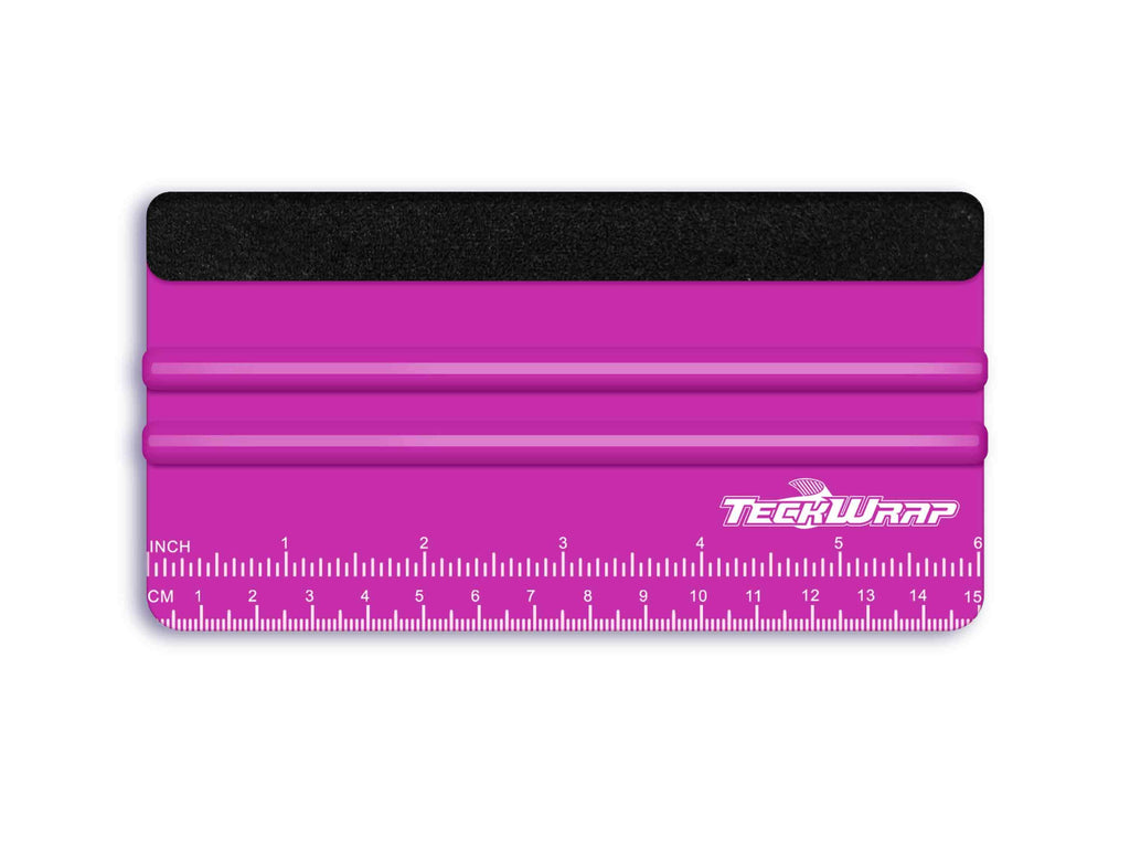 Frontansicht des TeckWrap Craft Rakel in Pink mit Maßskala in cm und Zoll – ideal für präzises Arbeiten.