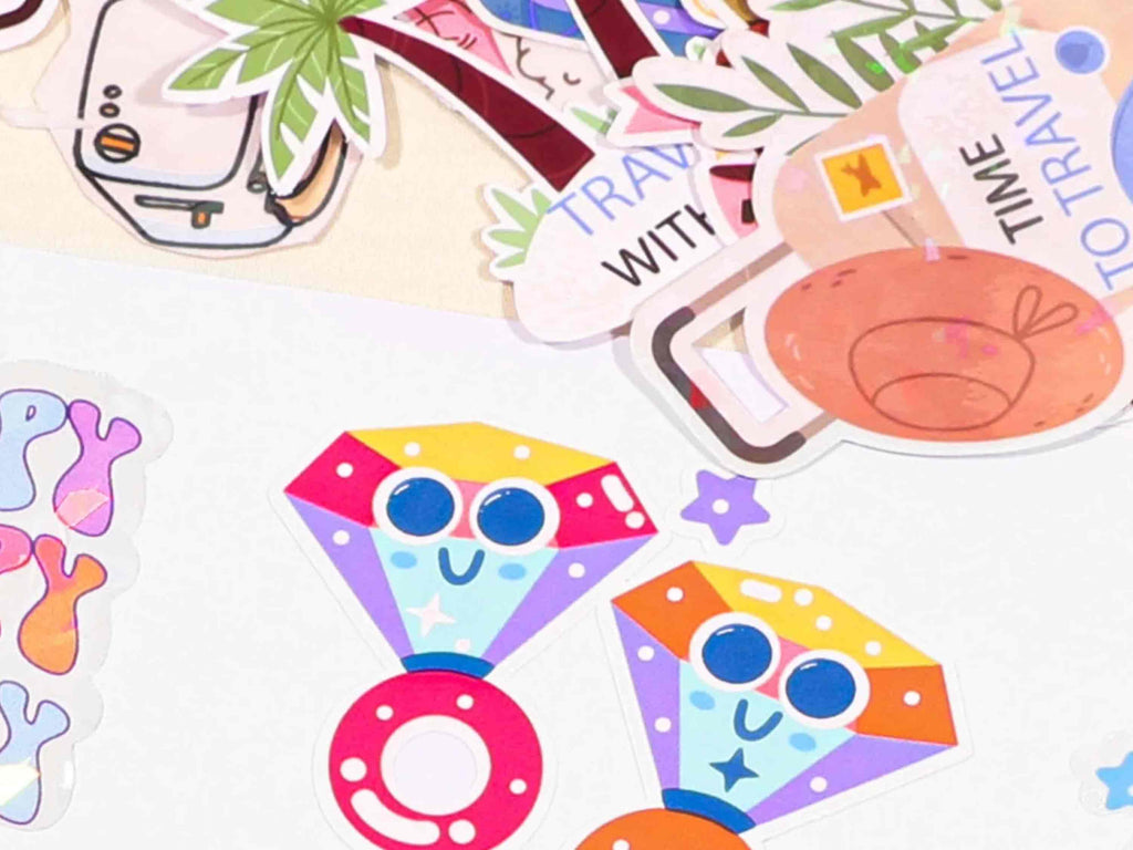 Gedruckte, glänzende DIY-Sticker auf TeckWrapCraft Hologramm-Papier – farbenfroh, verspielt und ideal für Cricut oder Silhouette